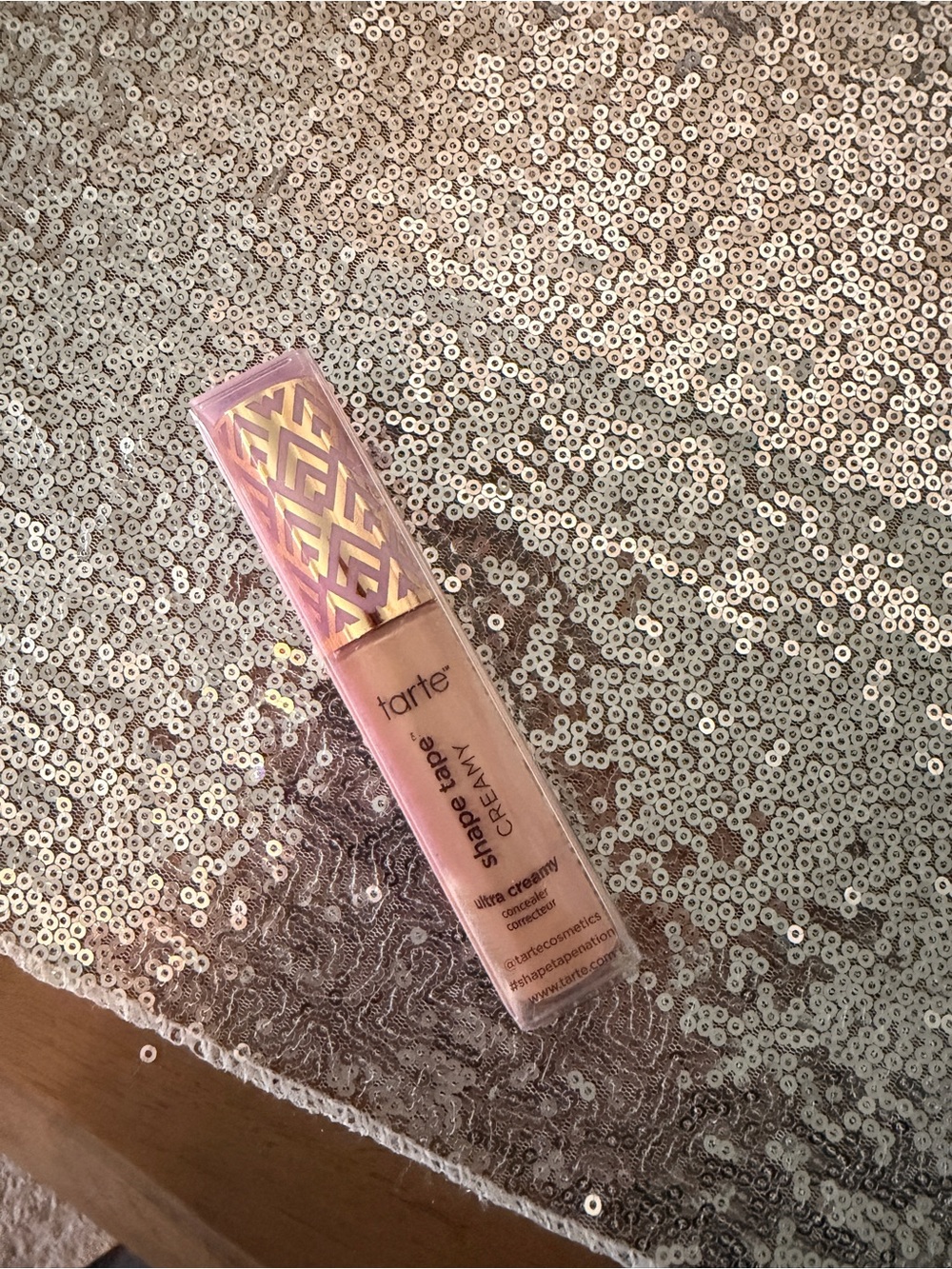 NIB Tarte Shape Tape Cream Concealer - 22N Light Neutral